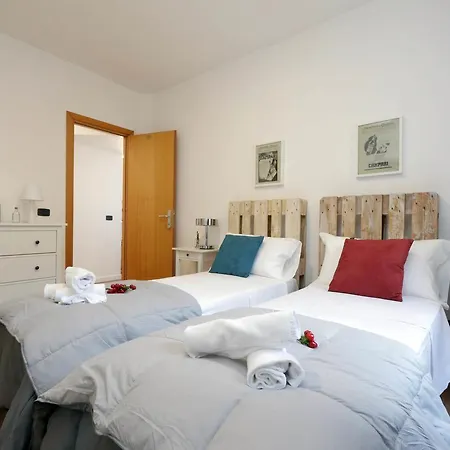Monti Central Apartment-2